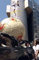 Huge World Cup ad appears in Shibuya